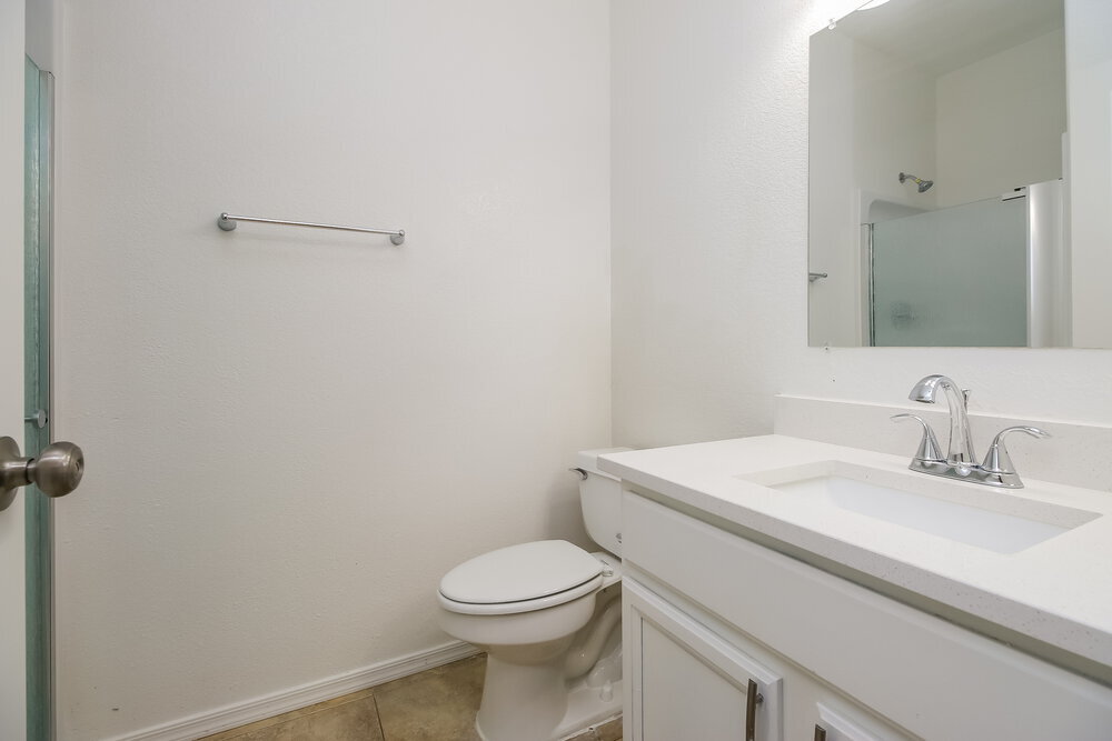 Building Photo - 20 N Nielson Ln