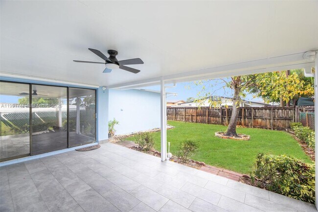 Building Photo - 7811 NW 10th St