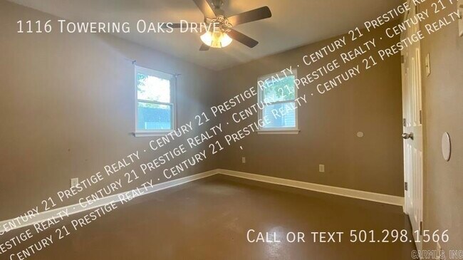 Building Photo - 1116 Towering Oaks Dr