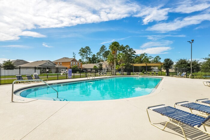 Building Photo - 1502 Oldenburg Dr