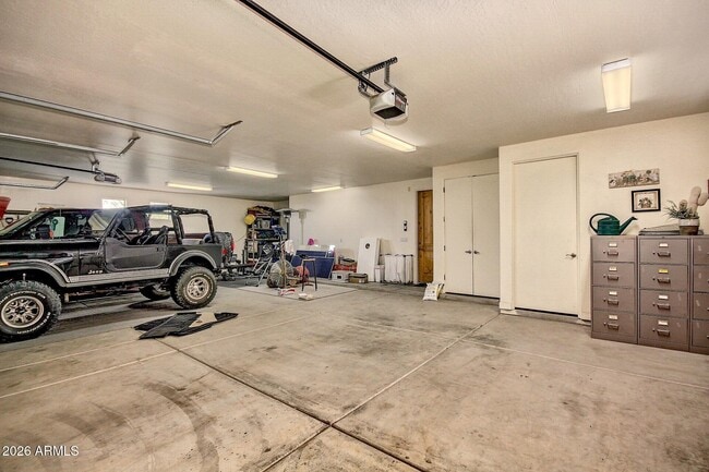 Building Photo - 3234 N 88th St