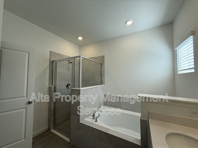 Building Photo - 8205 Horsebit Cir