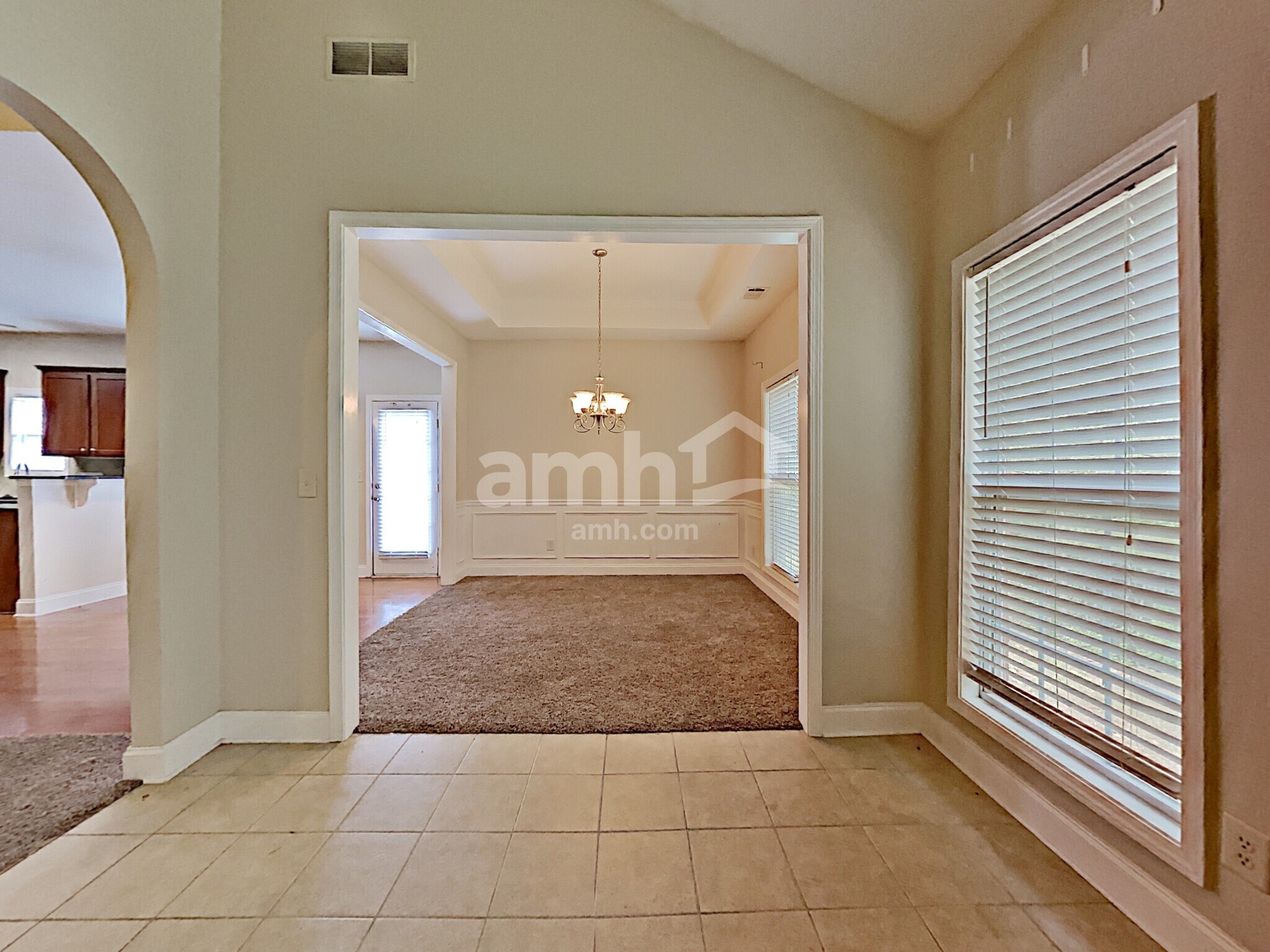 Building Photo - 2465 Hickory Station Cir