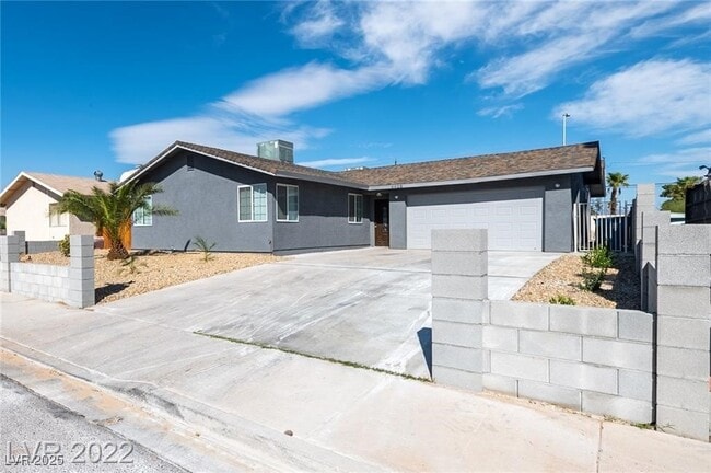 Primary Photo - 6420 W Alomar Ave