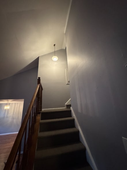 Building Photo - 108B Chaucer Rd