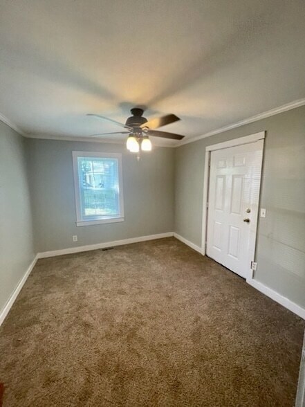 Building Photo - 112 Polk St