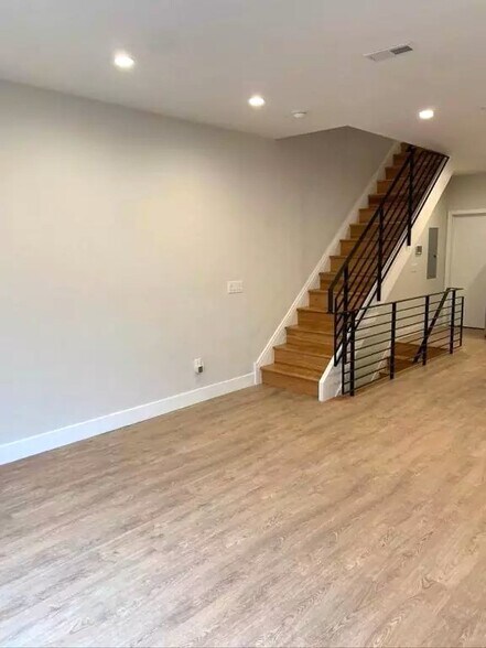 Building Photo - 4113 Brandywine St