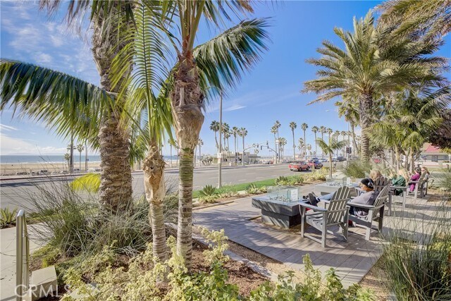 Building Photo - 16562 Regina Cir