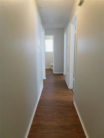 Building Photo - 1705 White Oak Ct