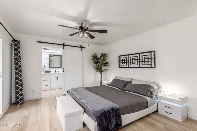 Building Photo - 2529 N Miller Rd