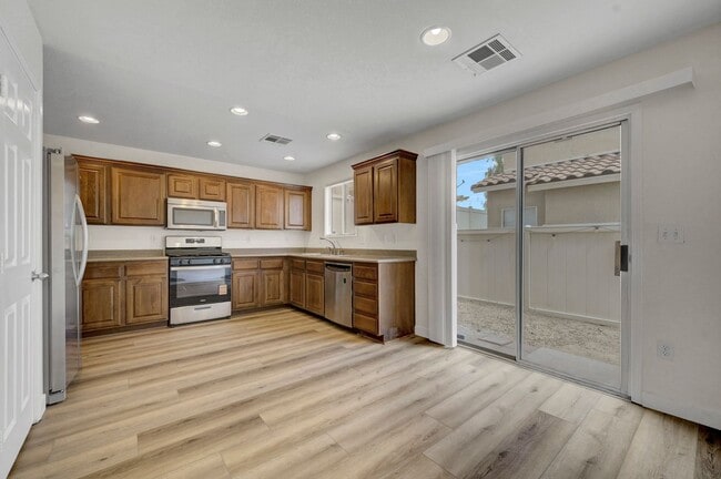 Building Photo - 3952 Badger Brook St