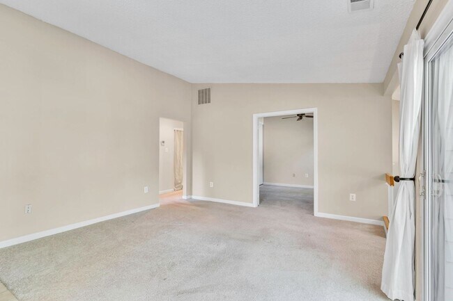 Building Photo - 11041 Villaridge Ct