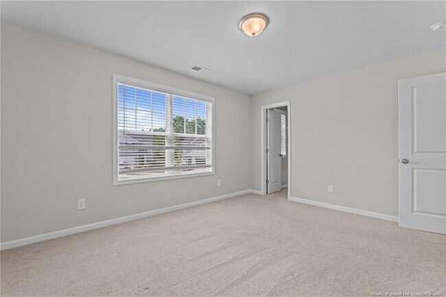 Building Photo - 205 Abercorn Wy