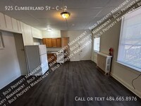 Building Photo - 925 Cumberland St