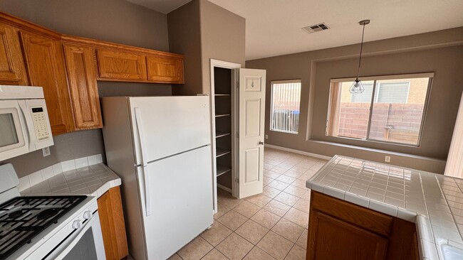 Building Photo - Charming Single-Story 3-Bedroom Home Near 215 & Henderson