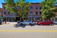Building Photo - 207 Main St