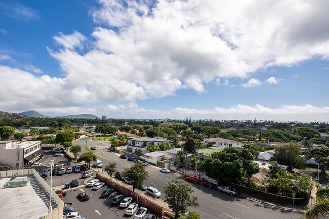 Building Photo - Regency at Kahala - Partially Furnished - 1 bedroom, 1 bathroom, 1 parking stall