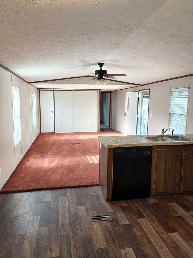 Building Photo - 616 Co Rd 118B