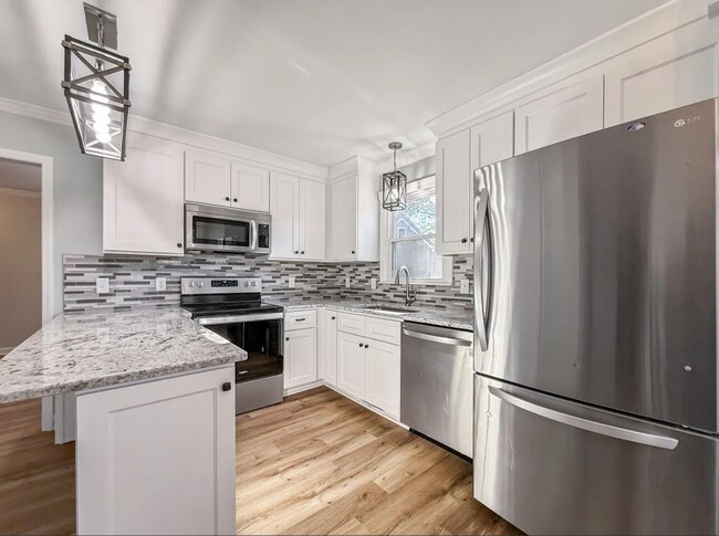 Building Photo - Spacious 3BR Home with Deck in Prime Wake Forest Location