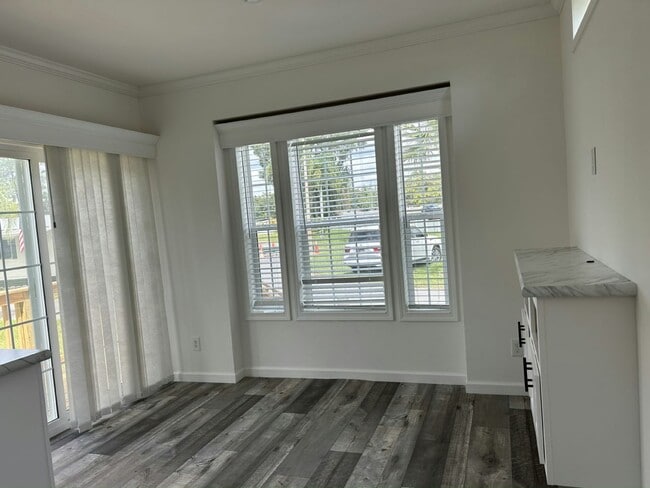Building Photo - 6105 Land O' Lakes Blvd