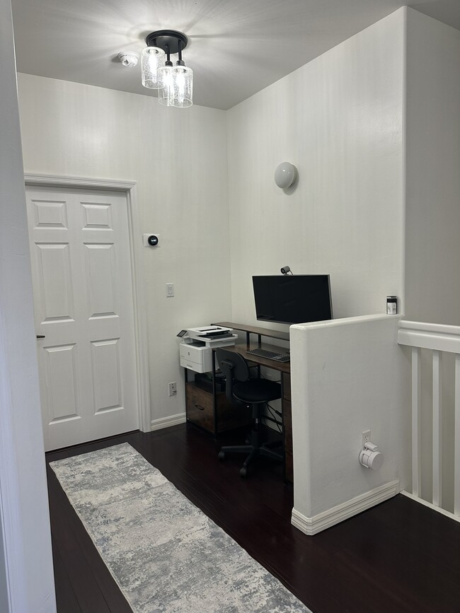 Building Photo - 14921 Summit Pl Cir