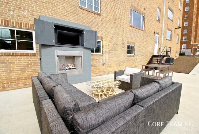 Building Photo - 209 Emanuel Cleaver II Blvd.