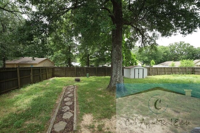Building Photo - Beautiful 3 bed / 2 bath home - Brookland!