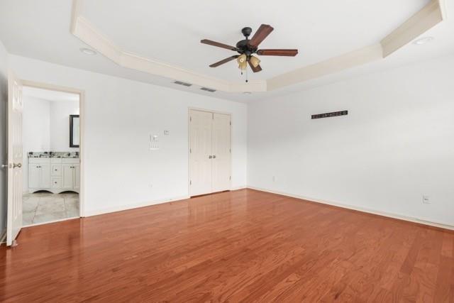 Building Photo - 585 Marylebone Dr