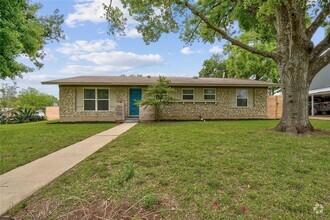 Building Photo - 7611 Northcrest Blvd