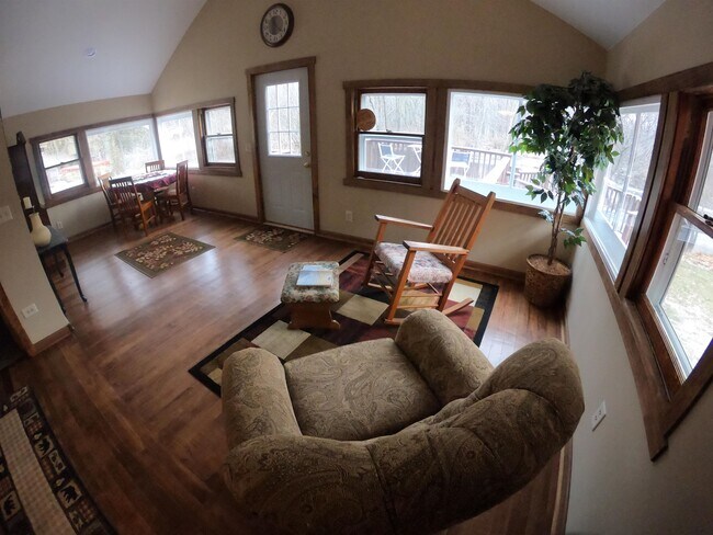 Building Photo - N4567 Oak Knoll Dr