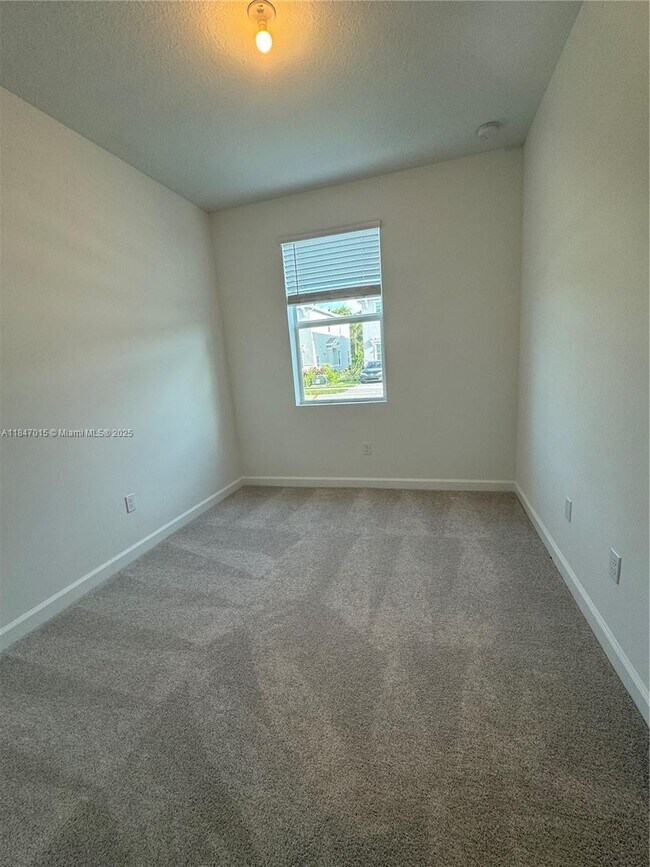 Building Photo - 4575 Hollister Ave