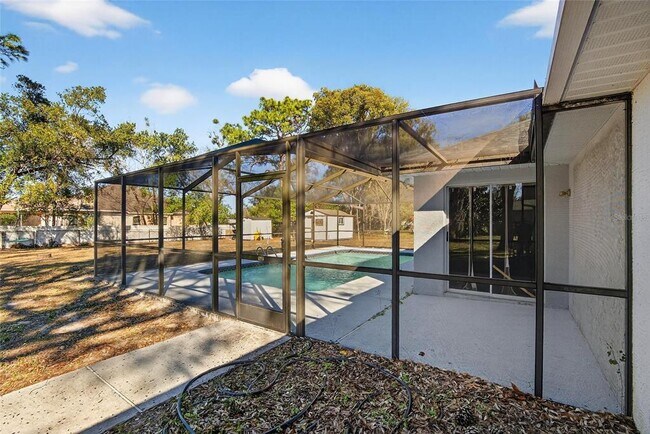 Building Photo - 15047 Woodbury Rd