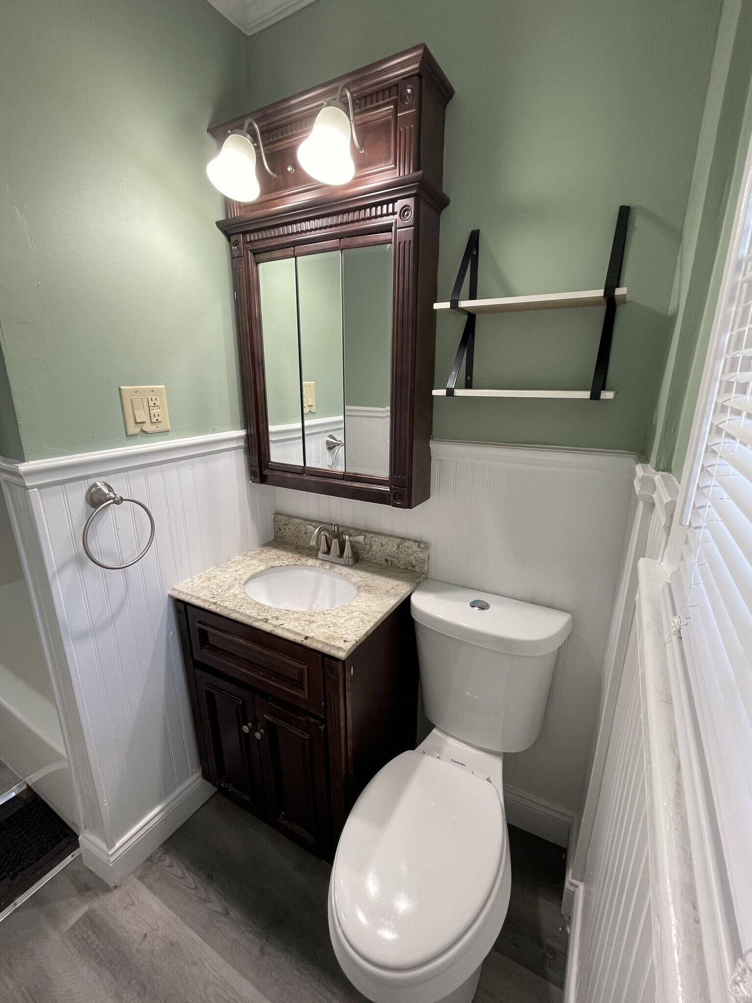 Bathroom - 533 W Gray St