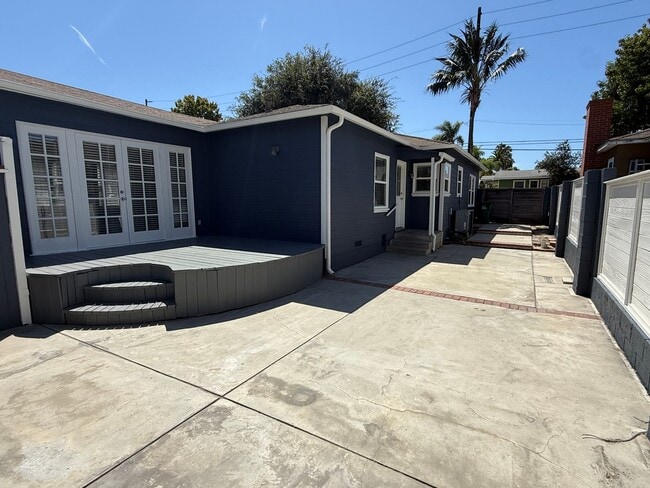 Building Photo - 4445 E Colorado St