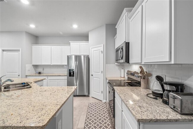 Building Photo - 5223 NW 48th Pl