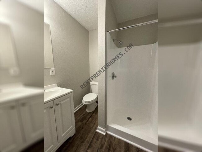 Building Photo - 7400 Debbie Dr