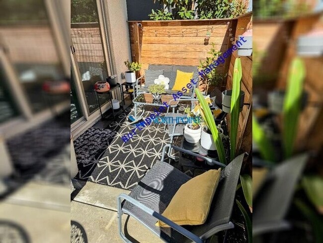 Building Photo - 2BR/2.5BA Condo w/ A/C + In-Unit W/D in The Mill at Broadway