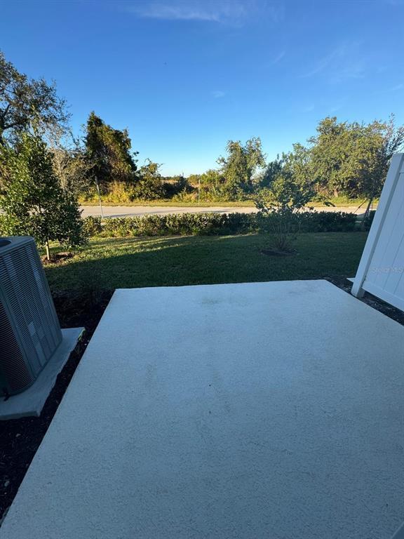 Building Photo - 5160 Quakers Pl