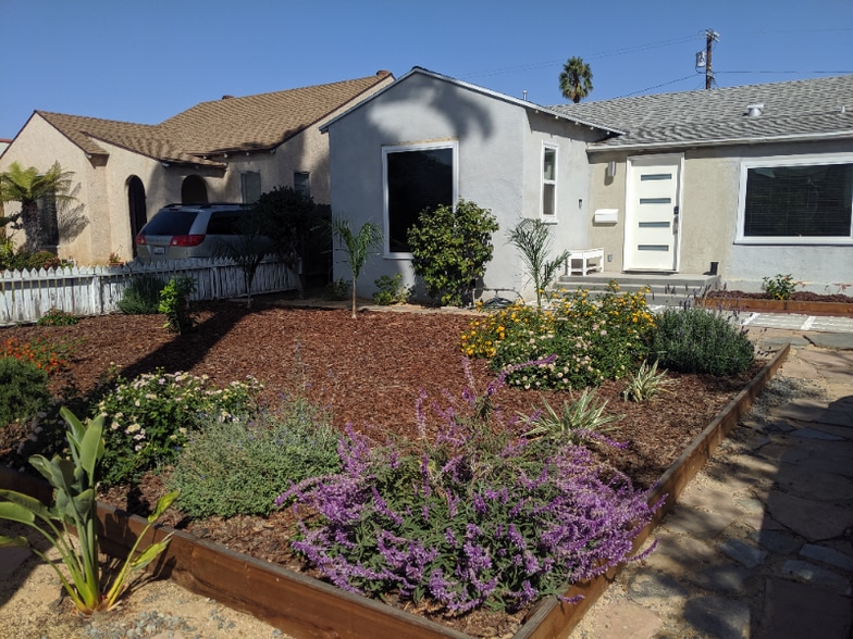 Building Photo - 1748 Wellesley Ave
