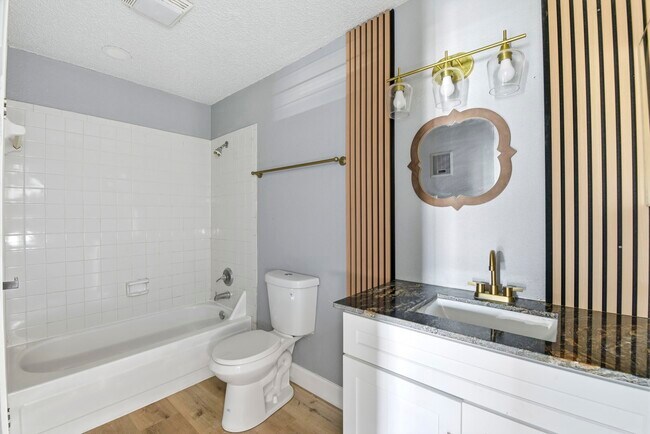 Building Photo - 2750 Holly Hall St