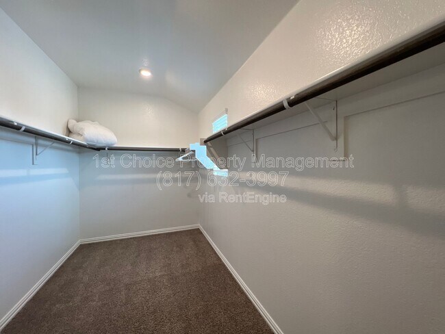 Building Photo - 225 Lemley Dr