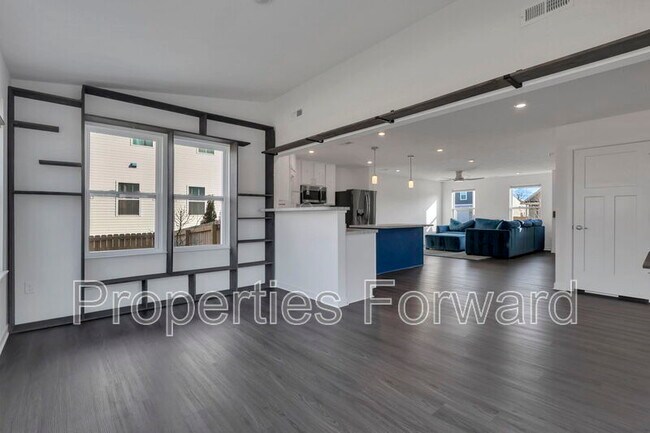 Building Photo - 21 Thurber Rd