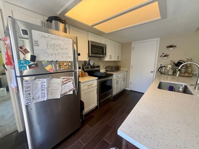 Building Photo - Spacious, Sunlit 3BR / 2 BA Condo just steps away from Standley Lake!