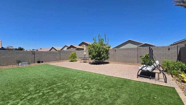 Building Photo - Beautiful and Spacious Cortana at Desert Oasis Home!! Community Pool!