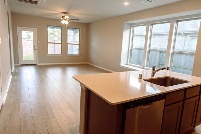 Building Photo - 27015 Bel Air Pt Ln