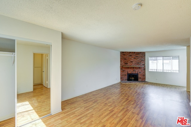 Building Photo - 6104 Cahuenga Blvd