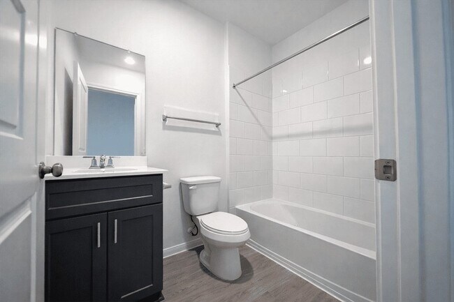 Building Photo - 14866 Ash Landing Dr