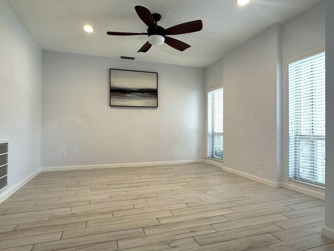 Building Photo - 12625 Memorial Dr