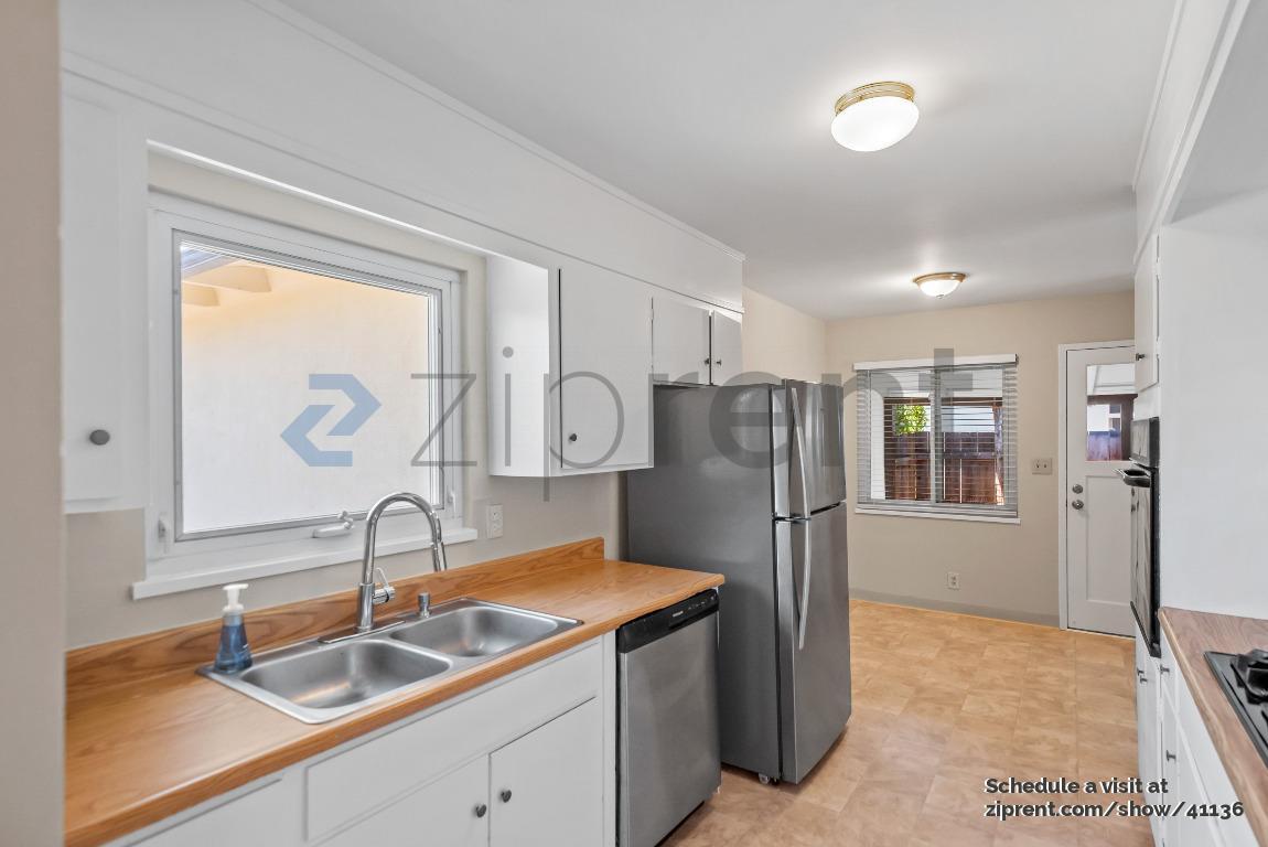 Building Photo - 1385 Vernal Dr