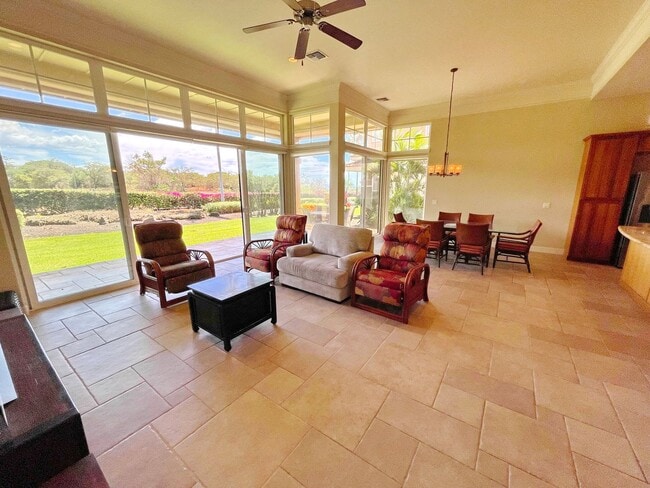 Building Photo - Luxury Island Living in Hokulani Golf Vill...